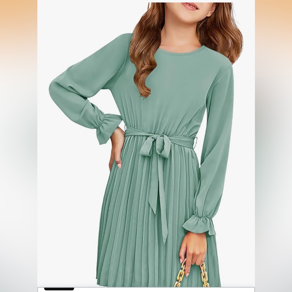 Elegant Green puffy Long Sleeve Kids Dress A-line pleated  size 160 (11-12) XL